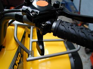 Daumengashebel eines Quads